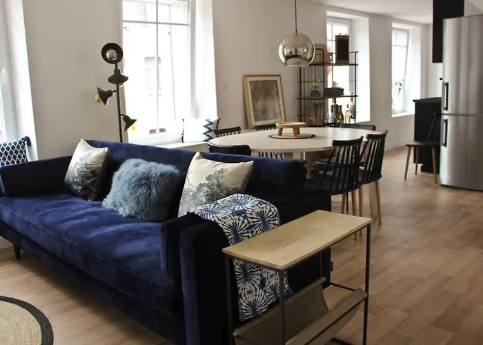 A Stylish Apartment In The Centre Of Town