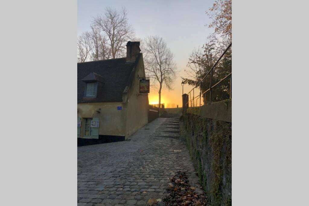 A Stylish In The Centre Of Town Montreuil (Pas-de-Calais)